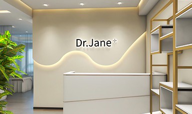 小成本可以加盟Dr.Jane皮膚管理中心嗎？